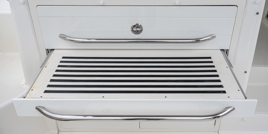 Boston Whaler 345 Conquest