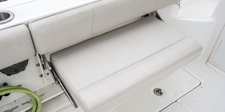 Boston Whaler 345 Conquest