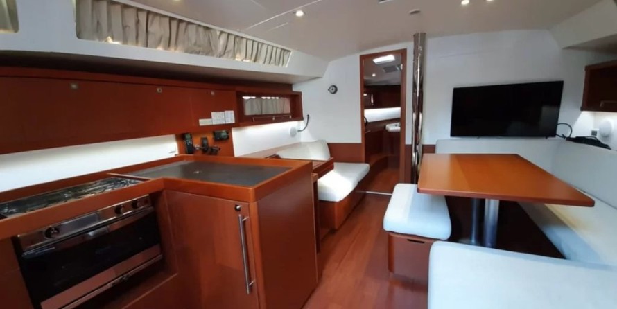 Beneteau Oceanis 45