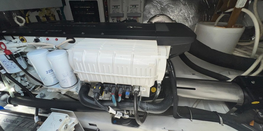 Cruisers Yachts 45 Cantius