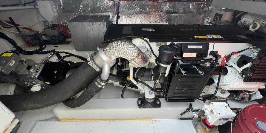 Cruisers Yachts 45 Cantius