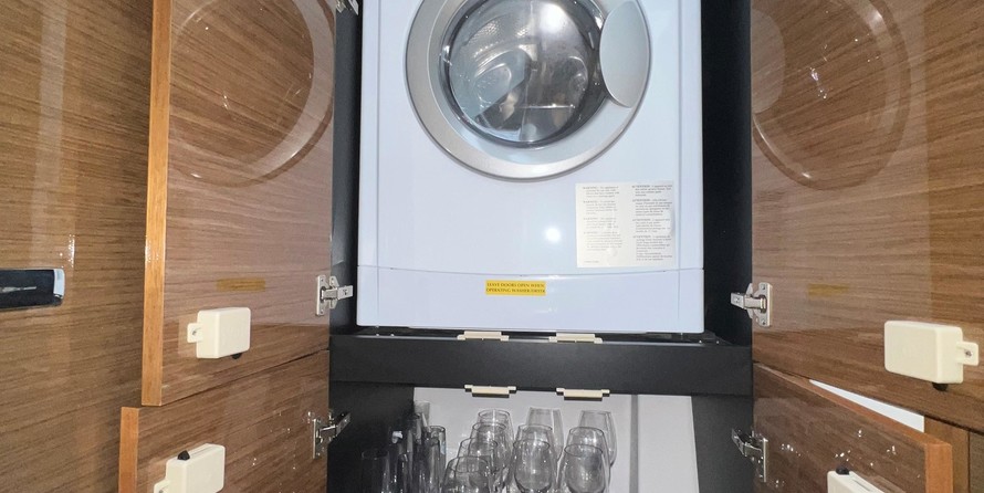 Cruisers Yachts 45 Cantius