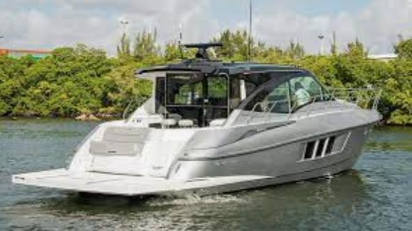 Cruisers Yachts 45 Cantius
