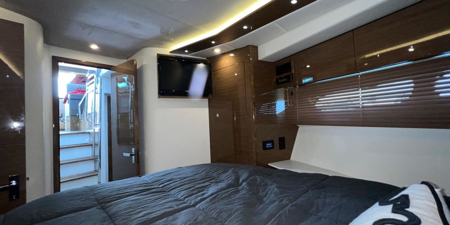 Cruisers Yachts 45 Cantius