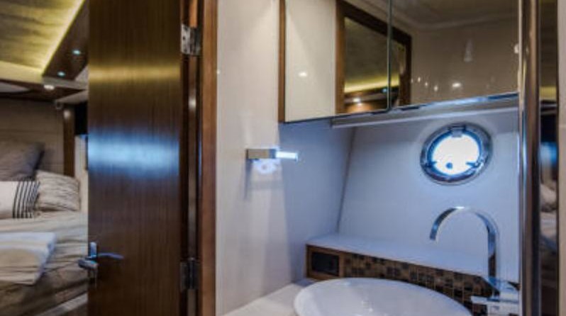 Cruisers Yachts 45 Cantius