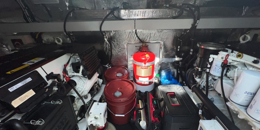 Cruisers Yachts 45 Cantius