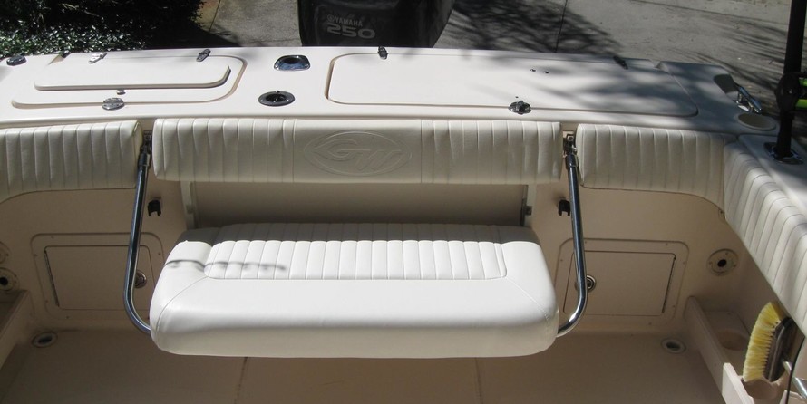 Grady-White Freedom 225