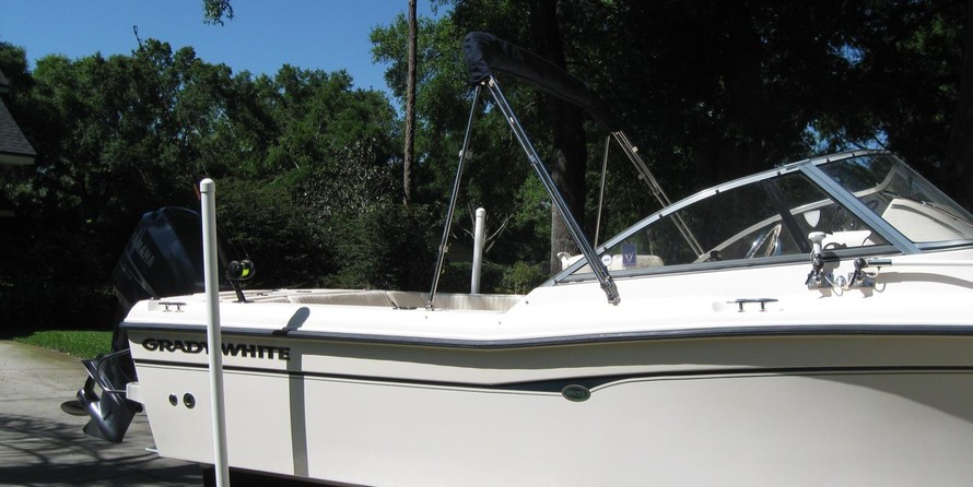 Grady-White Freedom 225