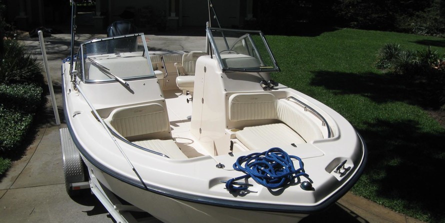 Grady-White Freedom 225