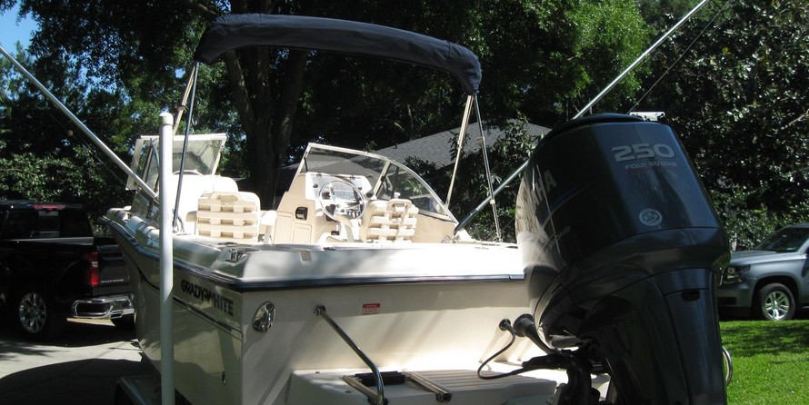 Grady-White Freedom 225