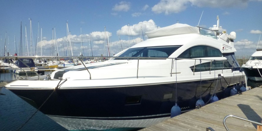 Fairline 42 Squadron