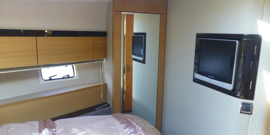 Fairline 42 Squadron