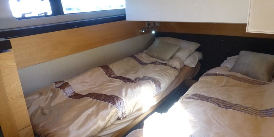 Fairline 42 Squadron