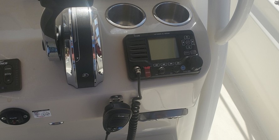 Boston Whaler 210 Montauk