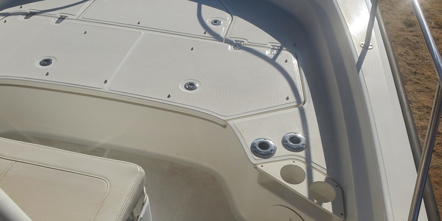 Boston Whaler 210 Montauk