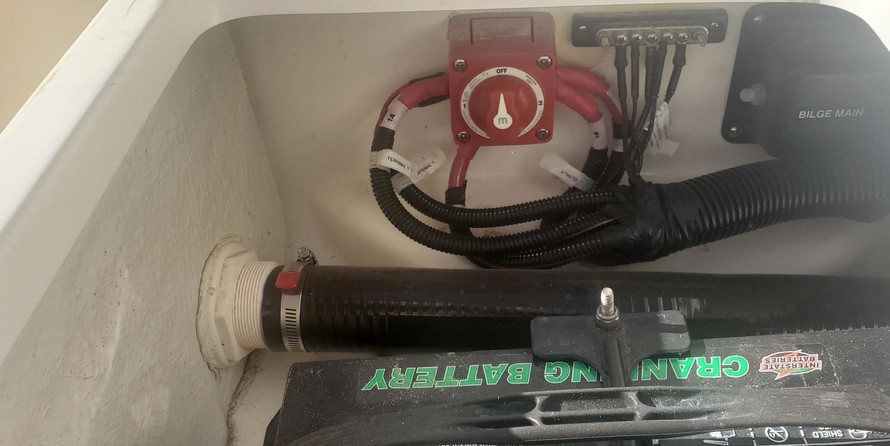 Boston Whaler 210 Montauk