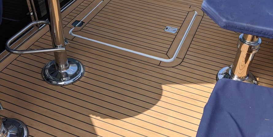 Cruisers Yachts 50 Cantius