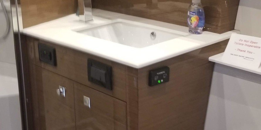 Cruisers Yachts 50 Cantius