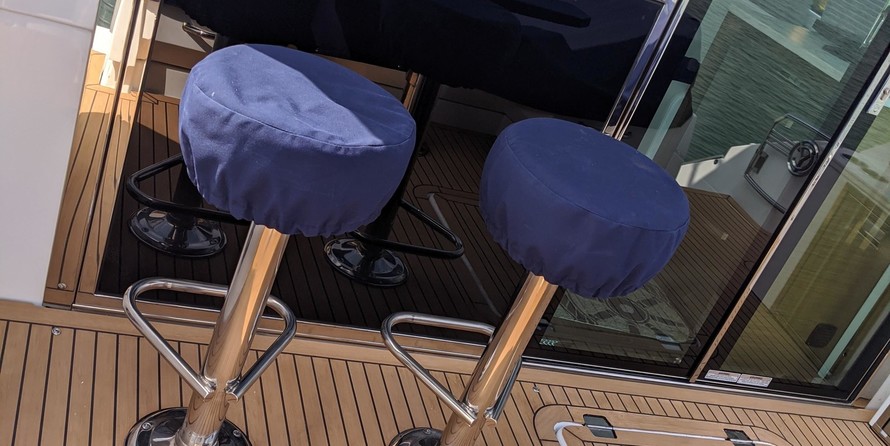 Cruisers Yachts 50 Cantius