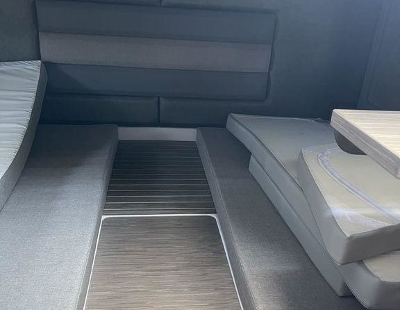 Ranieri Next 370 SH