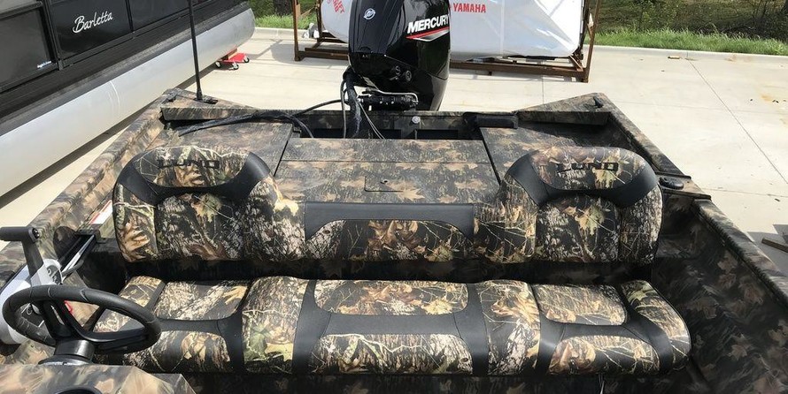 Lund Boats Predator 2070