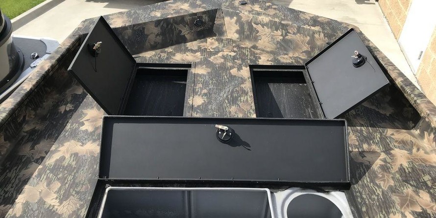 Lund Boats Predator 2070