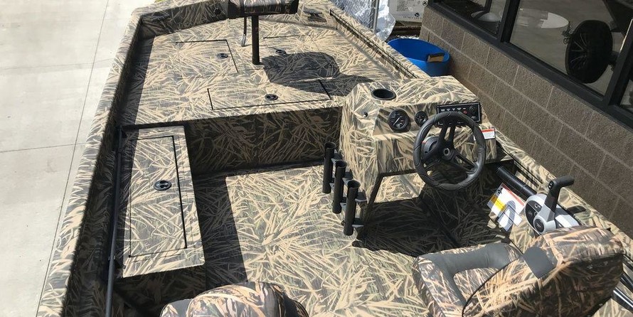 Lund Boats Predator 1760