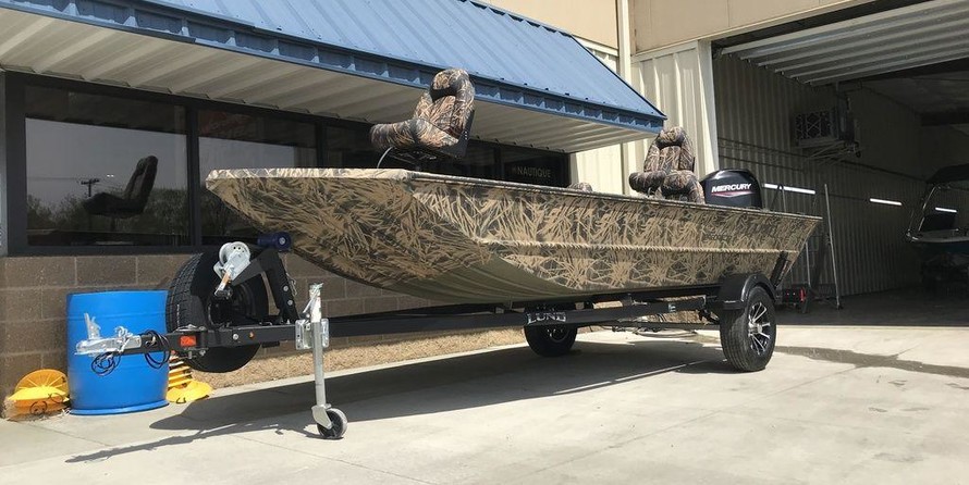 Lund Boats Predator 1760