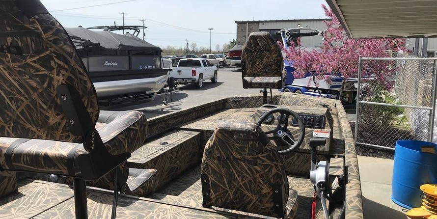 Lund Boats Predator 1760