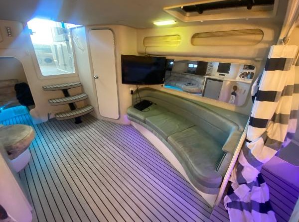 Chris-Craft Express Cruiser 360