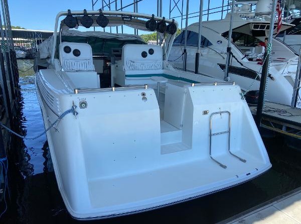 Chris-Craft Express Cruiser 360