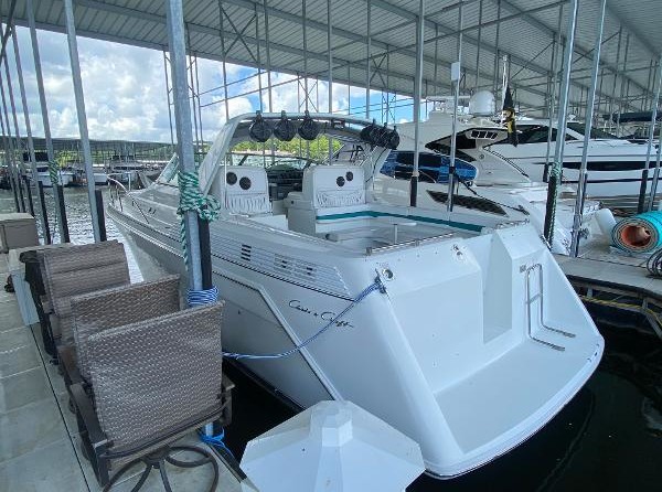 Chris-Craft Express Cruiser 360