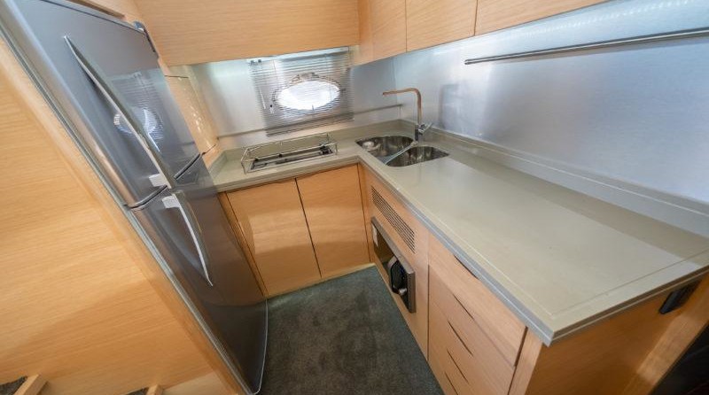 President president 46 flybridge