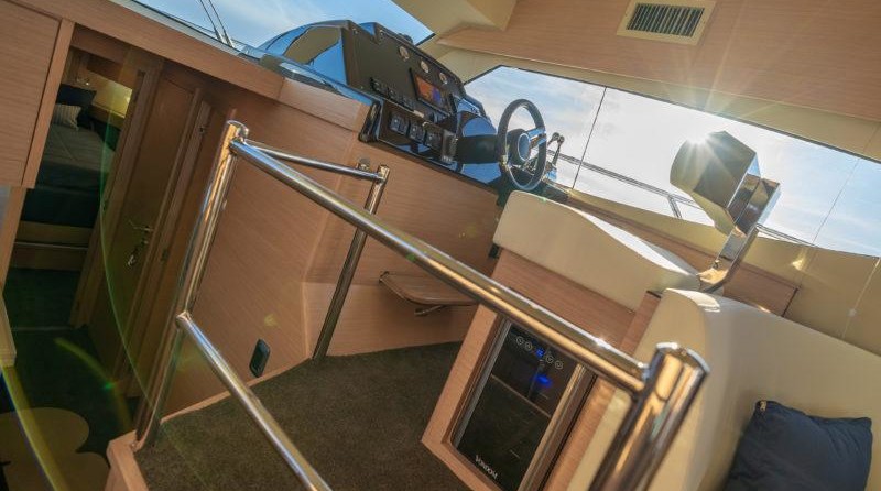 President president 46 flybridge