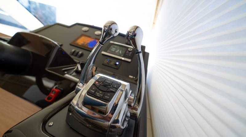 President president 46 flybridge