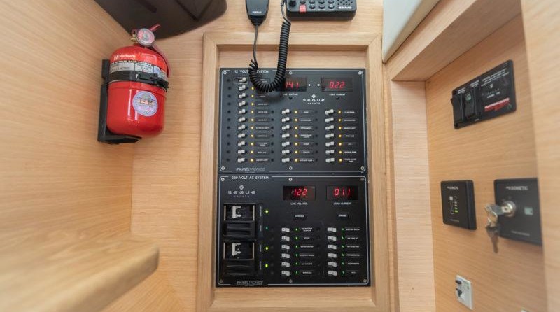 President president 46 flybridge