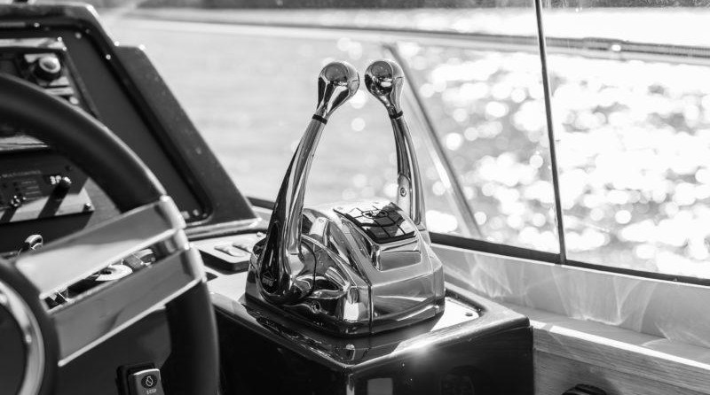 President president 46 flybridge