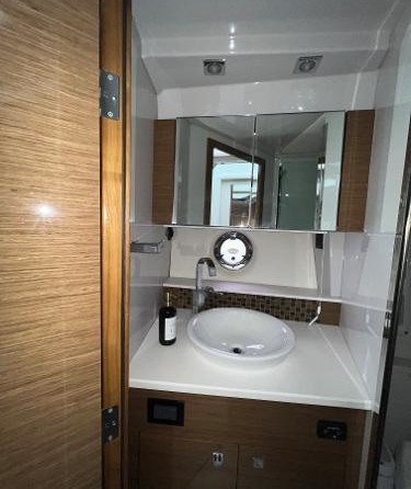 Cruisers Yachts 45 Cantius