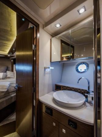 Cruisers Yachts 45 Cantius