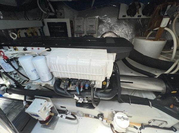 Cruisers Yachts 45 Cantius