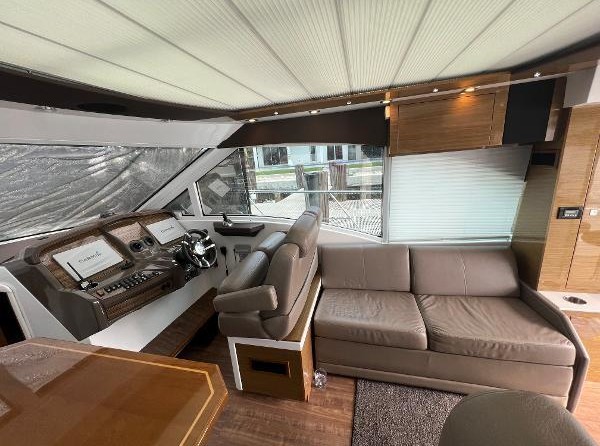 Cruisers Yachts 45 Cantius