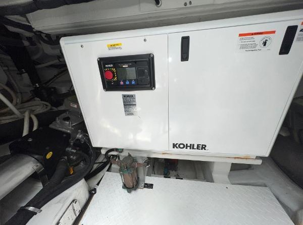 Cruisers Yachts 45 Cantius