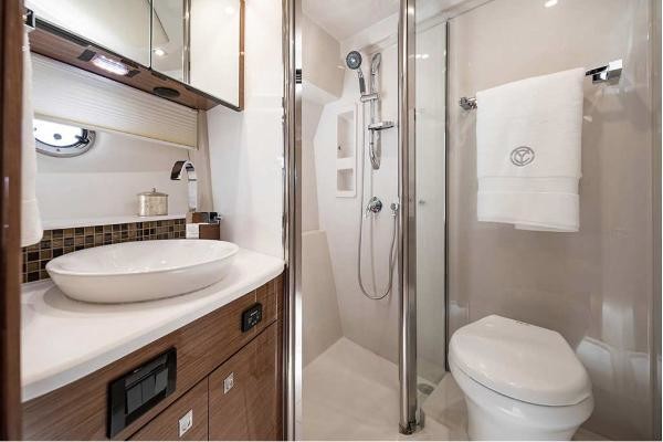 Cruisers Yachts 45 Cantius