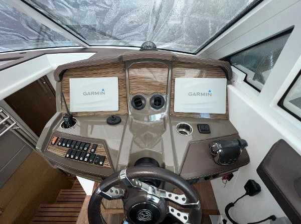 Cruisers Yachts 45 Cantius