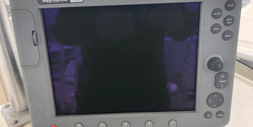 Luhrs Tournament 400 Sportfish