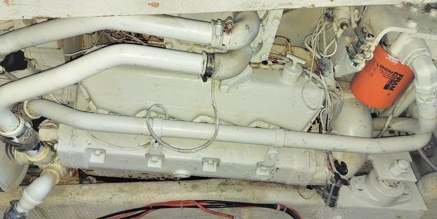 Luhrs Tournament 400 Sportfish