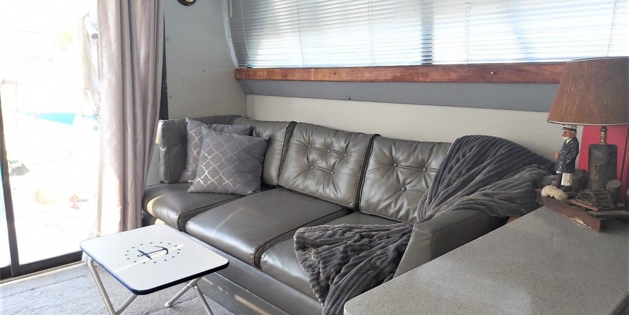 Luhrs Tournament 400 Sportfish