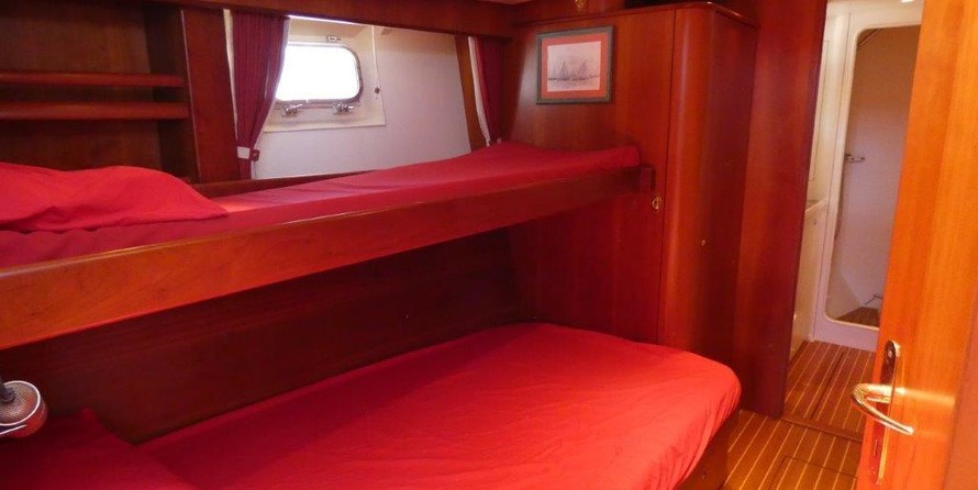 Van dam nordia 65