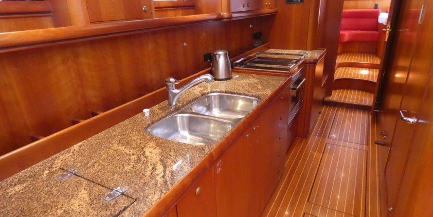 Van dam nordia 65