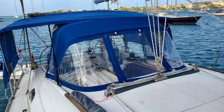 Beneteau Oceanis 43